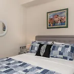Apartman White Edge Adámasz