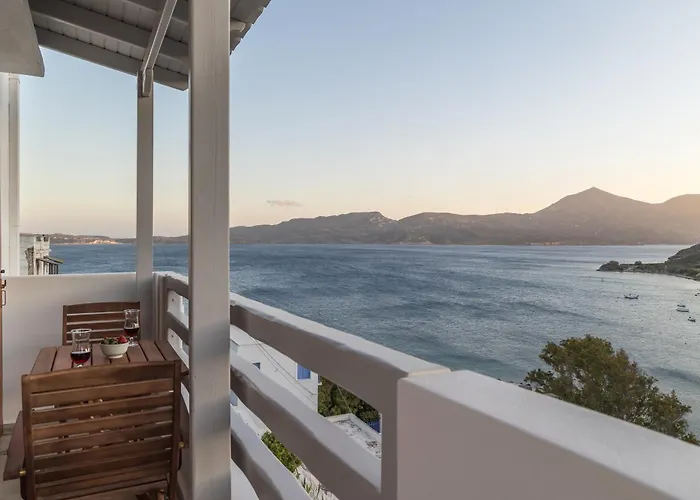 Apartman White Edge Adámasz