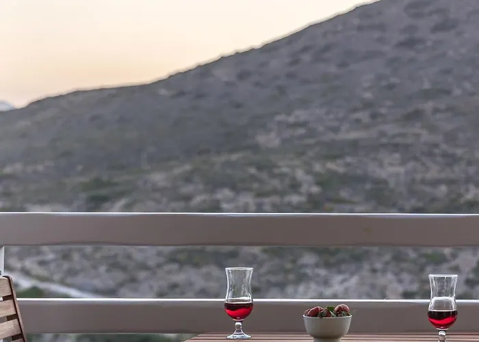 Apartman White Edge Adámasz