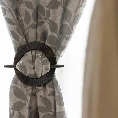 아파트 White Edge